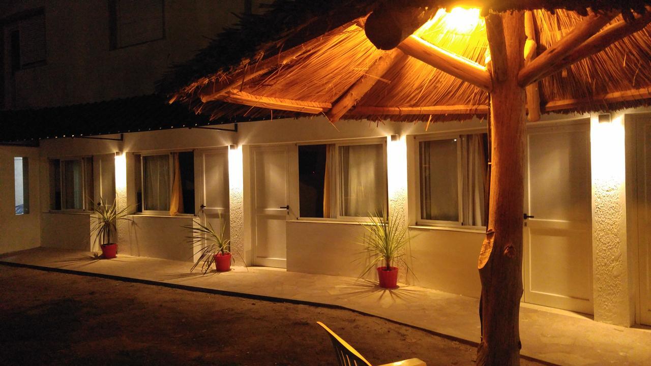 Hotel El Faro Вила Гесел Екстериор снимка